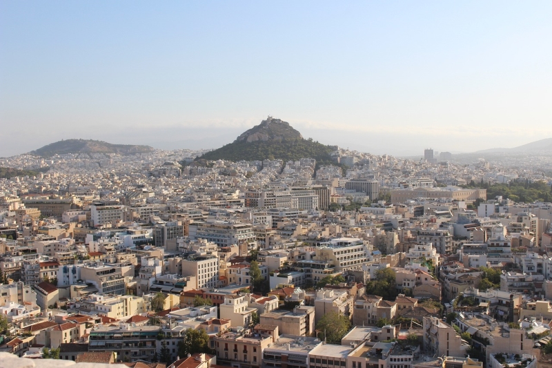 Τα ακίνητα αποτελούν επενδυτικό καταφύγιο σε δύσκολους καιρούς – Αγορά εξετάζει 1 στους 5 Έλληνες